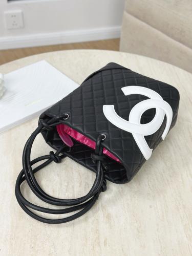 حقيبة شانيل مقاس 20*23 سم