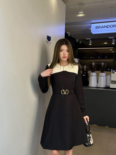 فستان انيق من فالنتينو