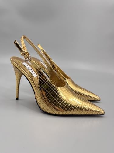 هيلز ALAIA انيق جداً