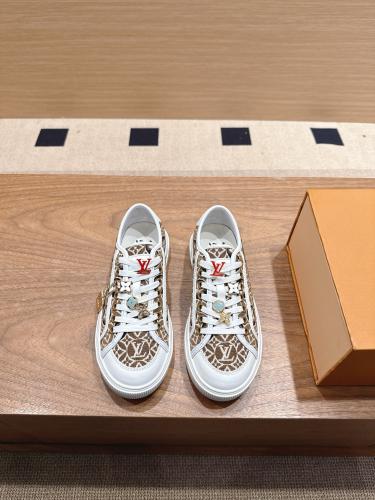 سنيكرز لوي فيتون انيق جدا