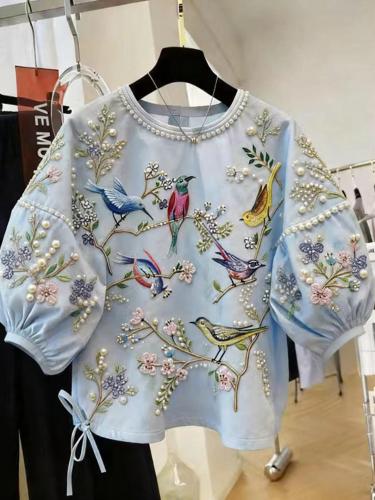 بلوزة أنيقه بأشكال مختلفه