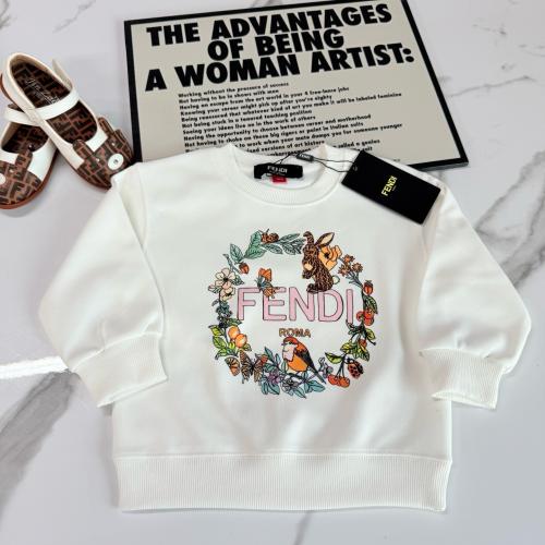 سويتر طفال فندي