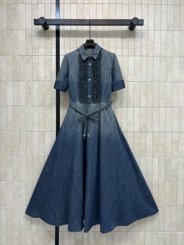 فستان انيق من ديور