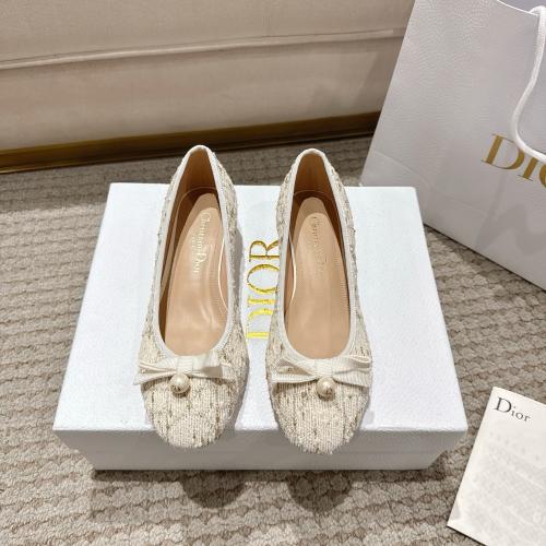 هيلز انيق من ديور