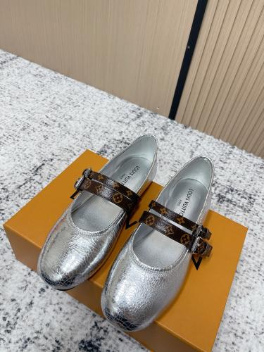 فلات لوي فيتون انيق جدا