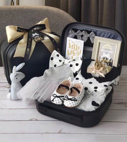 هدية مميزه للمواليد اكثر من شكل