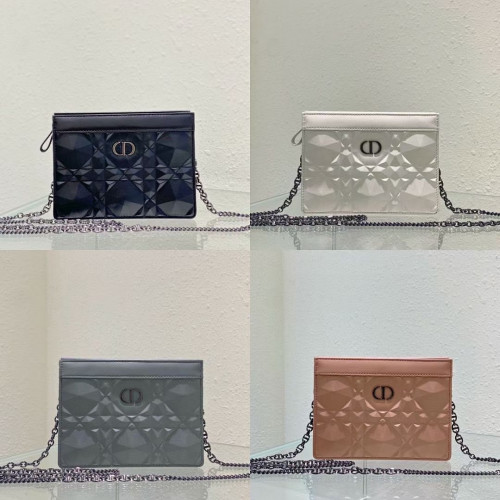 شنطة جودة عاليه متعددة الالوان