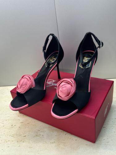 هيلز Roger vivier