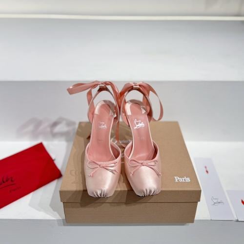 هيلز انيق من كريستيان لوبوتان