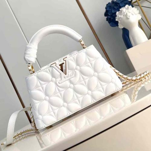 Capucines East-West مقاس 22 سم