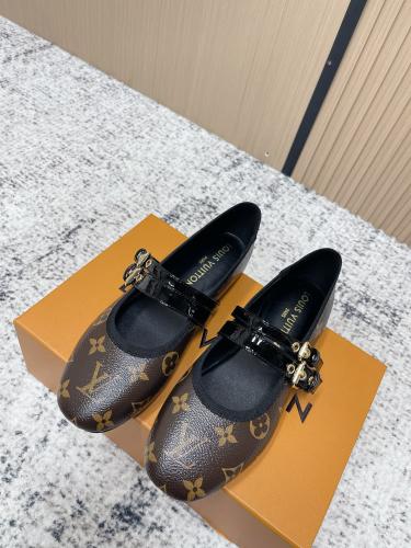 فلات لوي فيتون انيق جدا