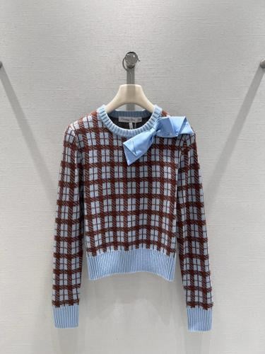 سويتر انيق من ديور