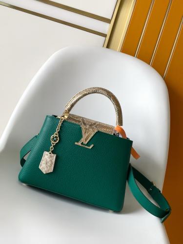 LV Capucines مقاس 21 سم