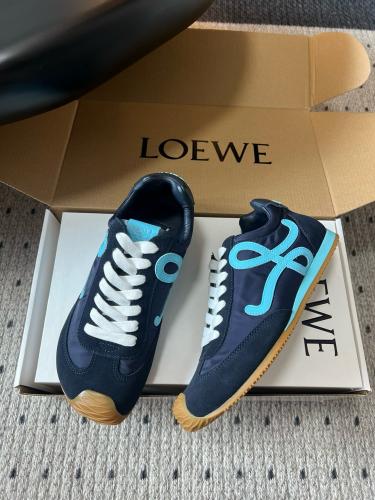 سنيكرز لويفي