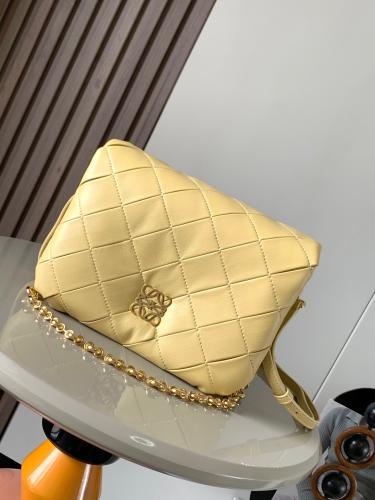 شنطة Loewe ماستر 23 cm