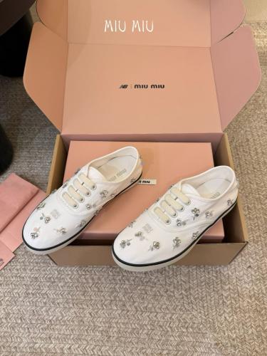 شوز ميو ميو انيق جدا