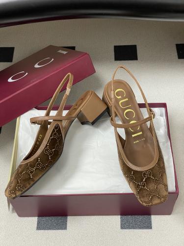 هيلز انيق من قوتشي