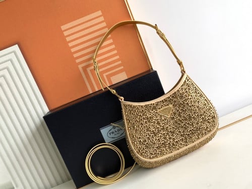 شنطه برادا ماستر