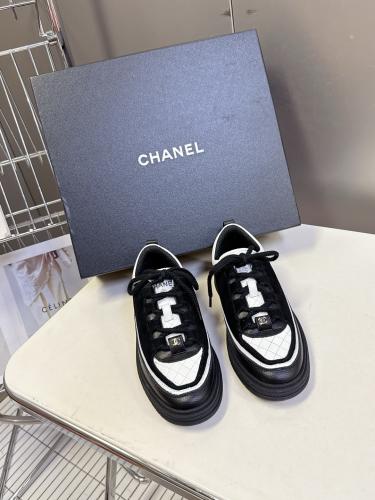 شوز انيق من شانيل