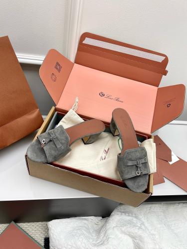 هيلز  loro piana