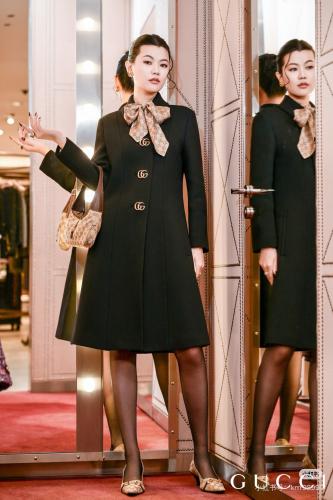 معطف انيق من قوتشي