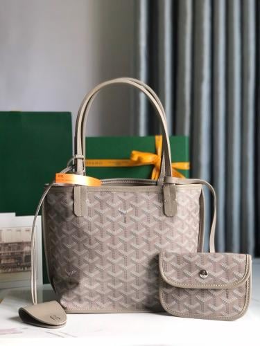 goyard mini مقاس 20 سم تنلبس على الجهتين