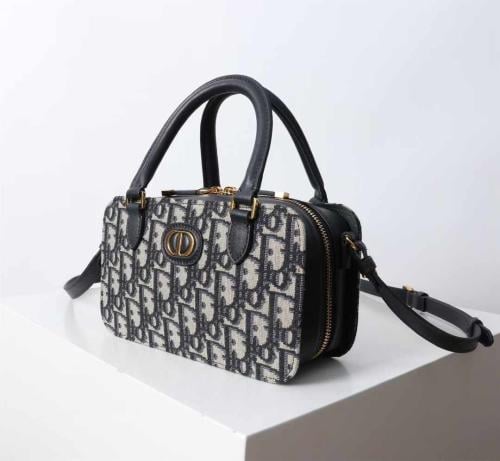 dior مقاس 20 سم