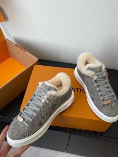 شوز لوي فيتون