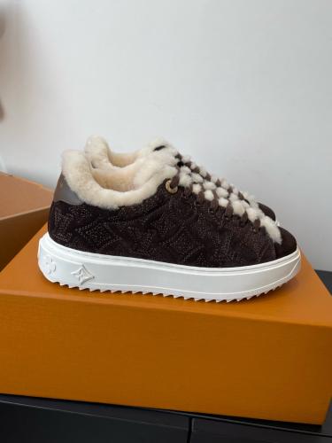 شوز لوي فيتون