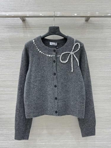 كارديغان من ڤالنتينو