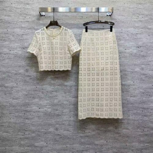 طقم جميل من ديور