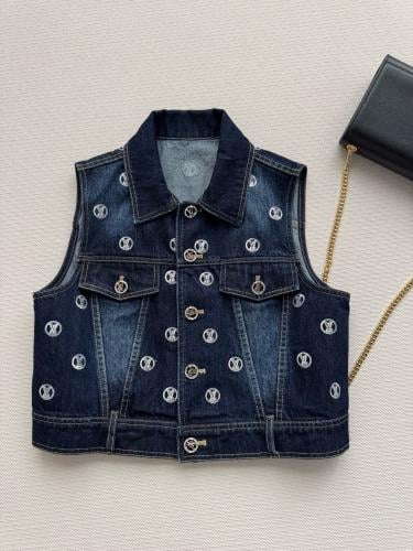 سترة لوي فيتون