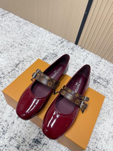 فلات لوي فيتون انيق جدا