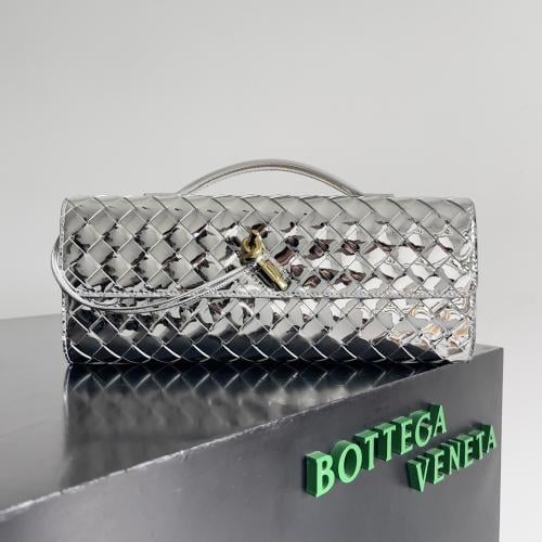 بوتيقا Clutch Andiamo مقاس 31cm