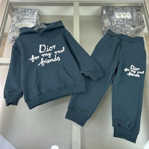 طقم اطفال ديور