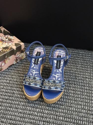 شوز دولتشي آند غبانا