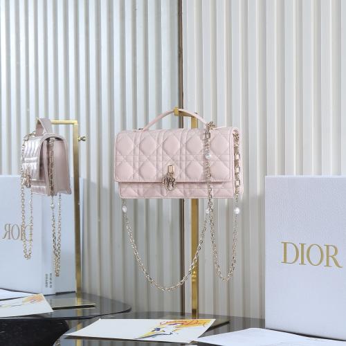 ليدي ديور كلاتش مقاس 21 سم