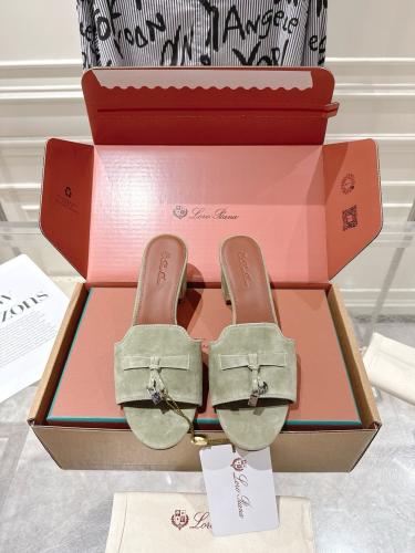هيلز  loro piana