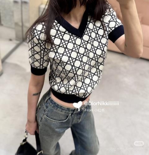 تيشيرت من ديور