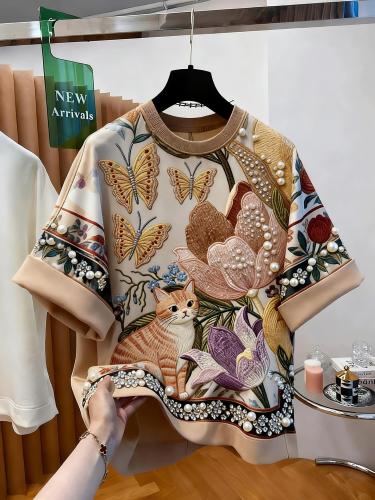 بلوزة أنيقه بأشكال مختلفه