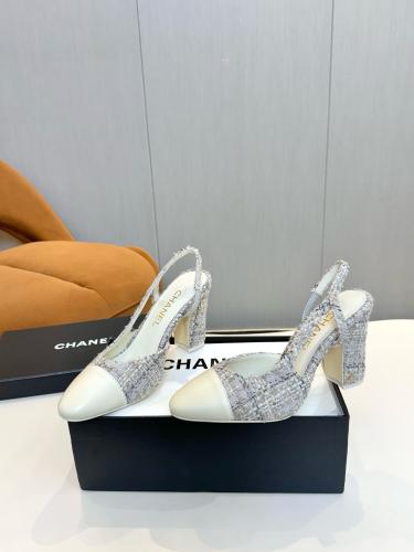 هيلز انيق من chanel