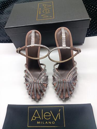 هيلز Alevi Milano