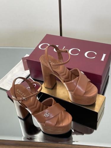 هيلز قوتشي انيق جدا