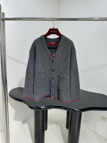 كارديغان انيق من قوتشي