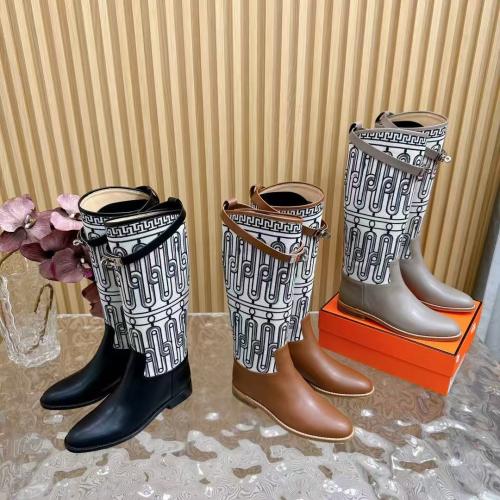 بوت انيق من Hermes