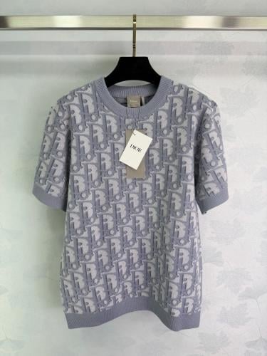 تيشيرت انيق من ديور