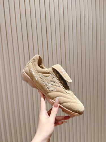 شوز لوي فيتون