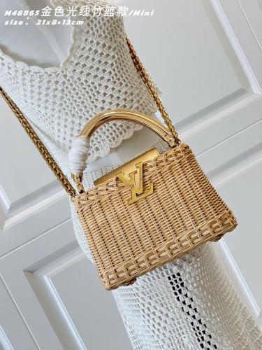 LV Capucines مقاس 21 سم