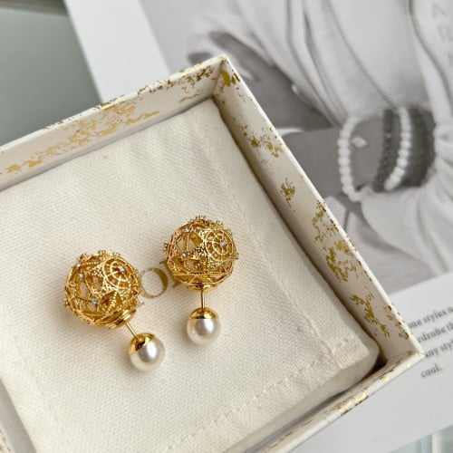 حلق ديور مع الملحقات