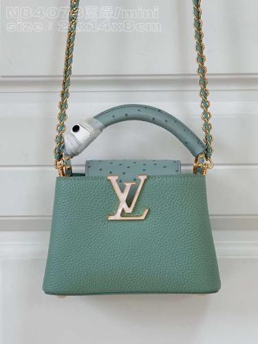 شنطة Lv Capucines ماستر 21 سم